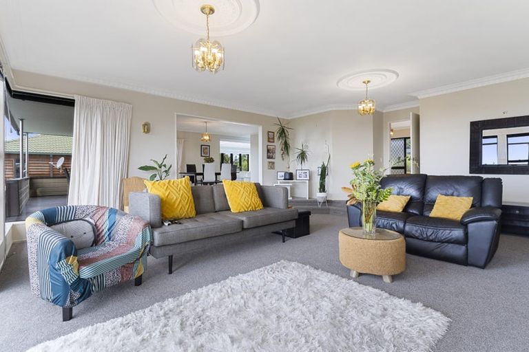 Photo of property in 146 Pacific Parade, Army Bay, Whangaparaoa, 0930