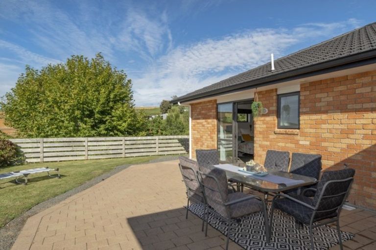 Photo of property in 16 Lynley Park Drive, Omokoroa, 3114