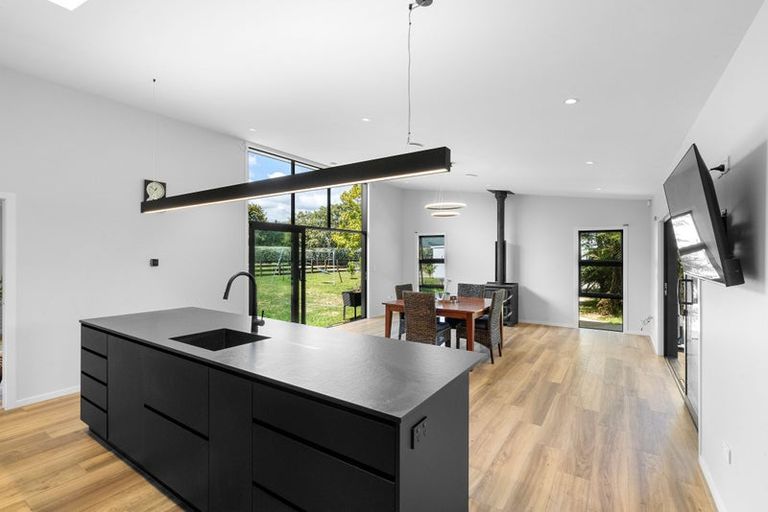 Photo of property in 324 Kimberley Road, Levin, 5571