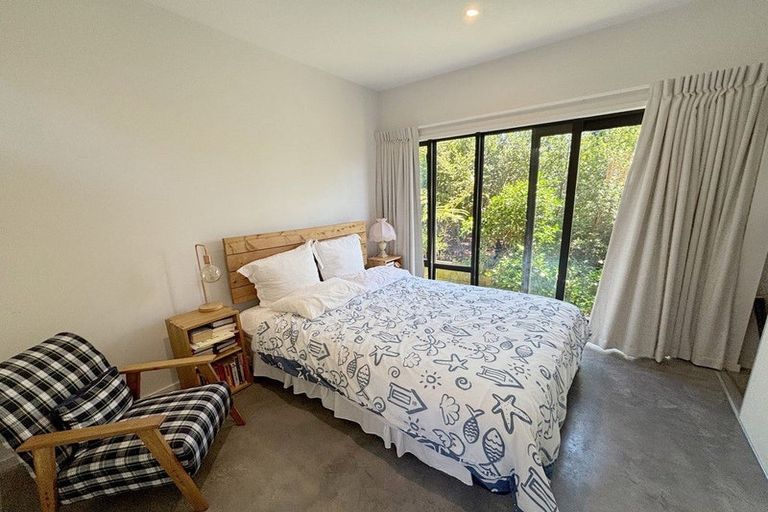 Photo of property in 10 Dove Grove, Westmorland, Christchurch, 8025