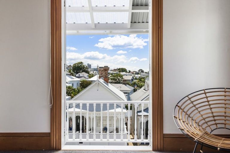 Photo of property in 17 Gunson Street, Freemans Bay, Auckland, 1011