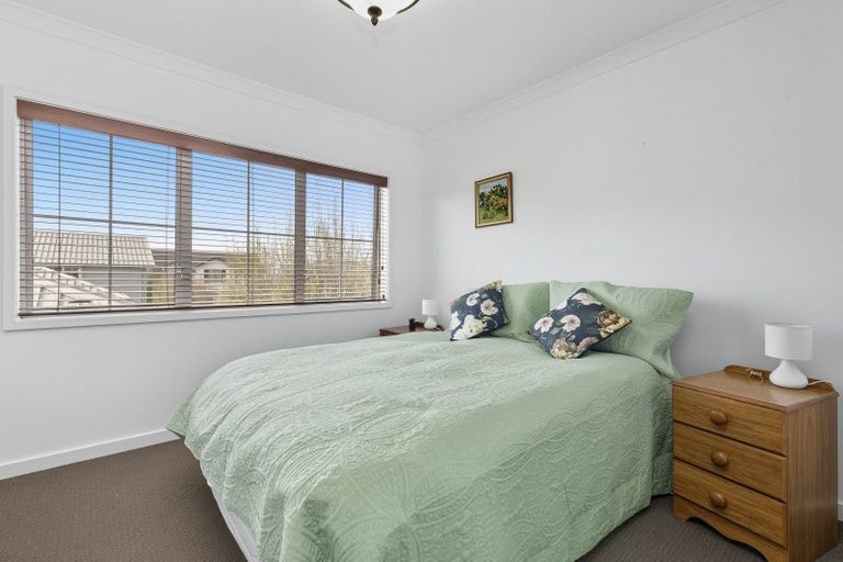 Photo of property in 49 Chateau Crescent, Rangatira Park, Taupo, 3330