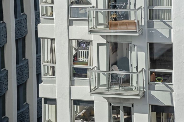 Photo of property in Terrace Heights Apartments, 8c/163 The Terrace, Wellington Central, Wellington, 6011