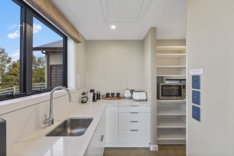 Photo of property in 67 Lomond Grove, Acacia Bay, Taupo, 3385