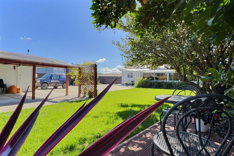 Photo of property in 82 Ferry Road, Clive, 4102