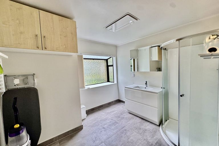 Photo of property in 161 West Harbour Drive, West Harbour, Auckland, 0618