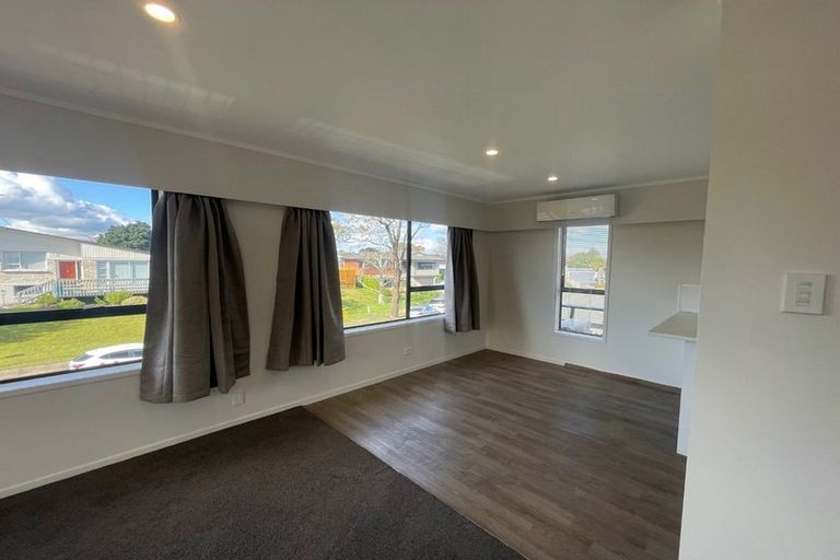 Photo of property in 5 Binda Place, Botany Downs, Auckland, 2010