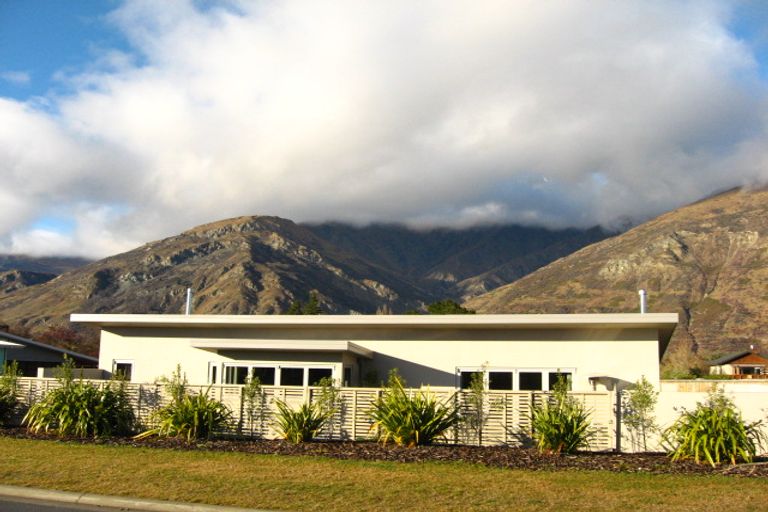 Photo of property in 63 Erskine Street, Lake Hayes, Queenstown, 9304
