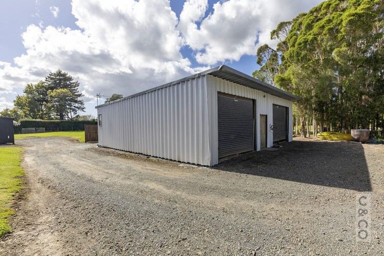 Photo of property in 88 Taupaki Road, Taupaki, Henderson, 0782