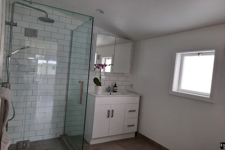 Photo of property in 52 Dean Street, Grey Lynn, Auckland, 1021