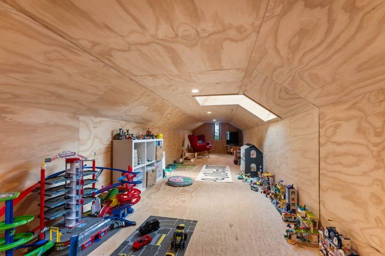 Photo of property in 50 Huia Street, Waikanae, 5036