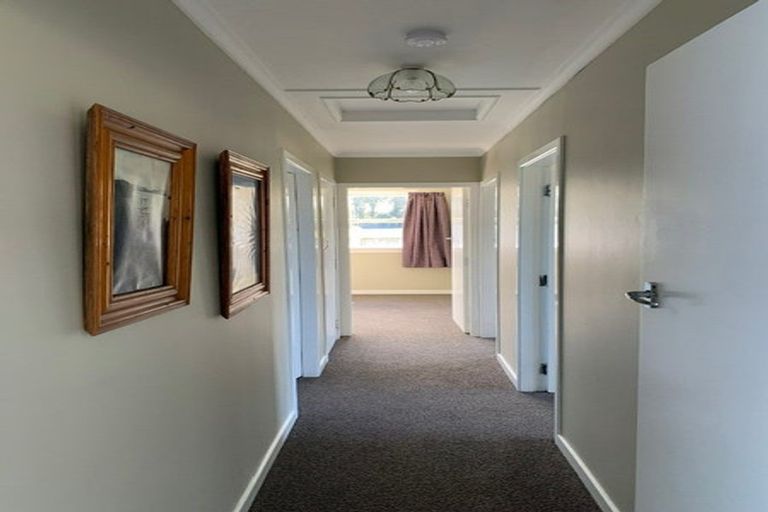 Photo of property in 67 Orawia Road, Tuatapere, 9620