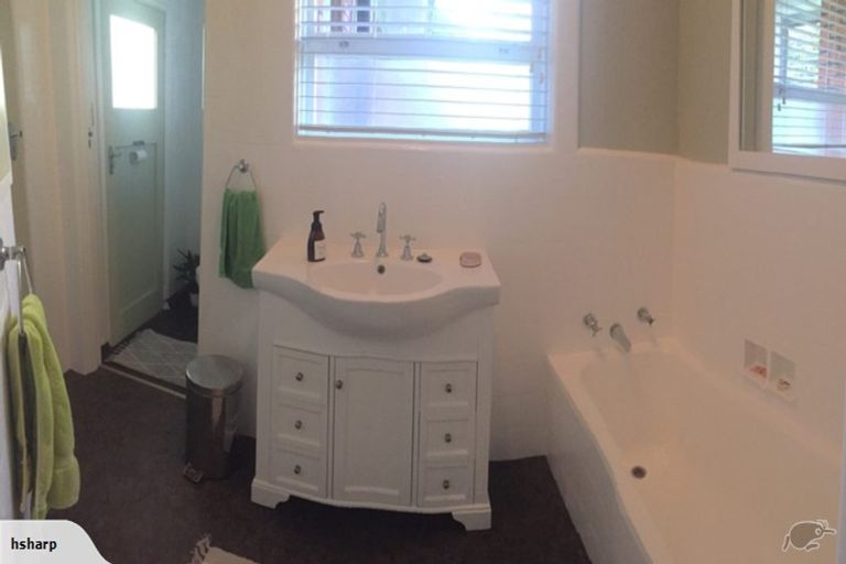 Photo of property in 369 Glenbrook Station Road, Glenbrook, Waiuku, 2681