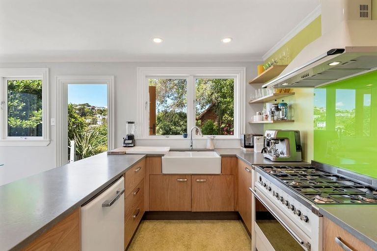 Photo of property in 35 Reuben Avenue, Brooklyn, Wellington, 6021