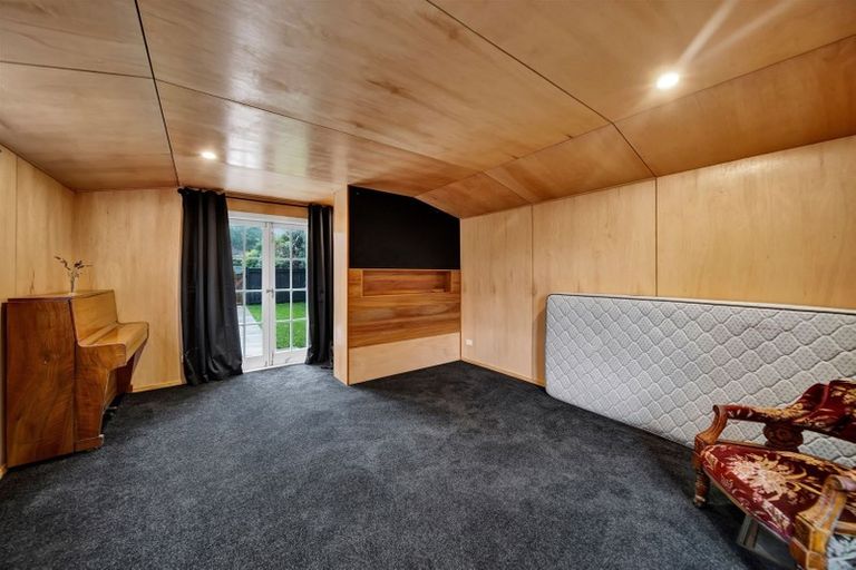 Photo of property in 87 Paynters Avenue, Strandon, New Plymouth, 4312