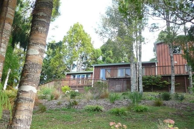 Photo of property in 52 Tram Valley Road, Swanson, Auckland, 0614