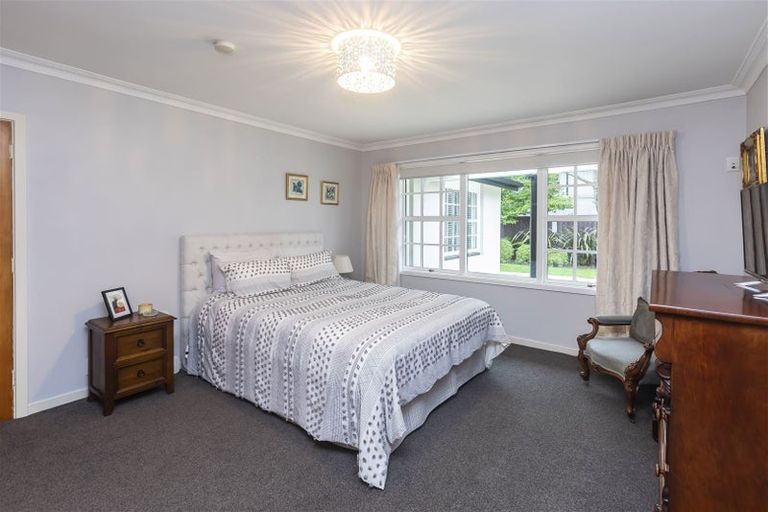 Photo of property in 6 Tuirau Place, Ilam, Christchurch, 8041