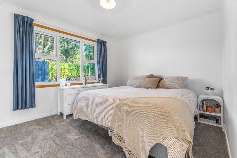 Photo of property in 269 Forest Hill Road, Waiatarua, Auckland, 0612
