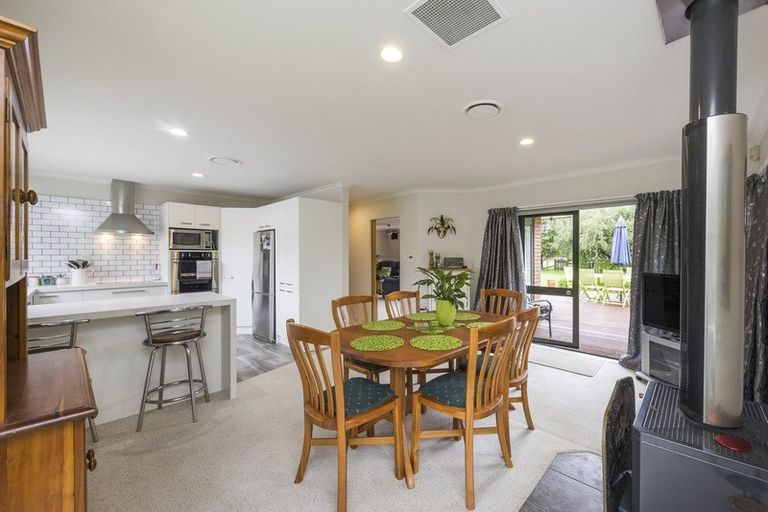 Photo of property in 234 Polson Hill Drive, Aokautere, Palmerston North, 4471