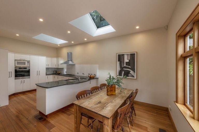 Photo of property in 17 Beere Haven Road, Seatoun, Wellington, 6022