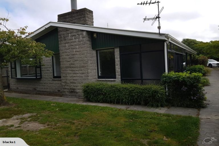 Photo of property in 629 Main North Road, Belfast, Christchurch, 8051