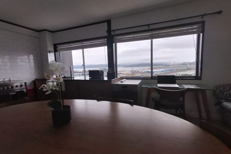 Photo of property in Mansfield Towers, 1 Grant Road, Thorndon, Wellington, 6011