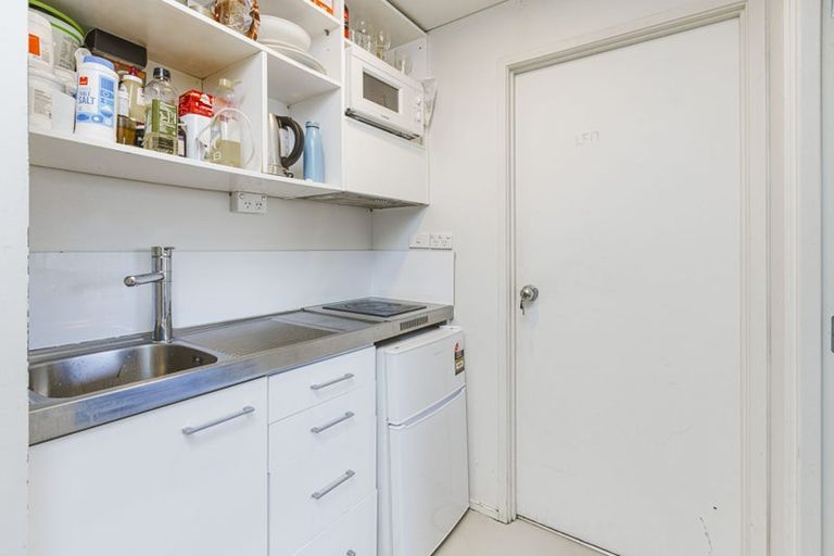 Photo of property in Columbia On Whitaker Apartments, 15a/15 Whitaker Place, Grafton, Auckland, 1010