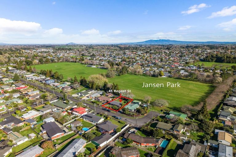 Photo of property in 45 Regent Street, Silverdale, Hamilton, 3216