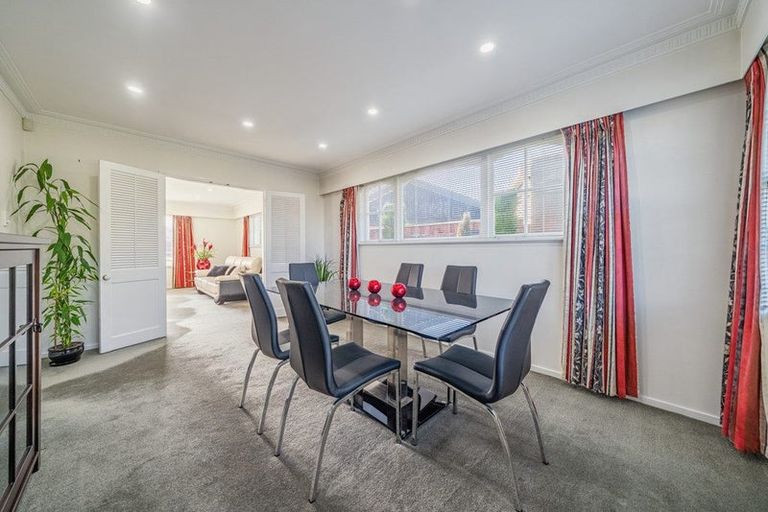 Photo of property in 17 De Menech Grove, Avalon, Lower Hutt, 5011