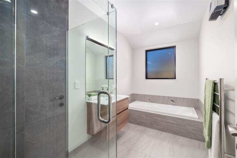 Photo of property in 6 Bryden Place, Halswell, Christchurch, 8025