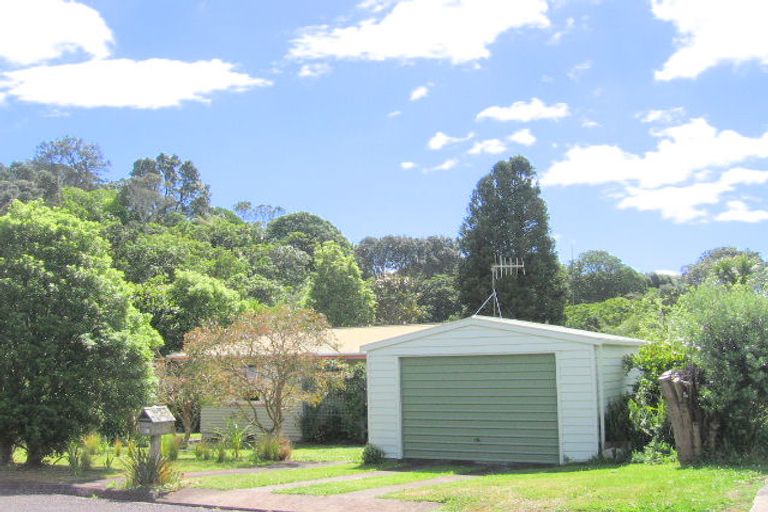 Photo of property in 61 Ocean View Road, Waihi Beach, 3611
