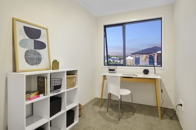 Photo of property in 10a Campbell Place, Papakura, 2110