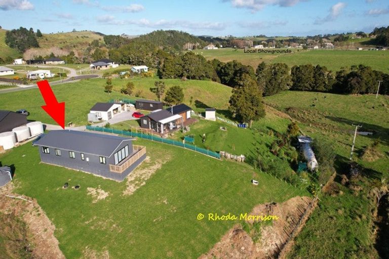 Photo of property in 12 Arahanga Road, Paparoa, 0571