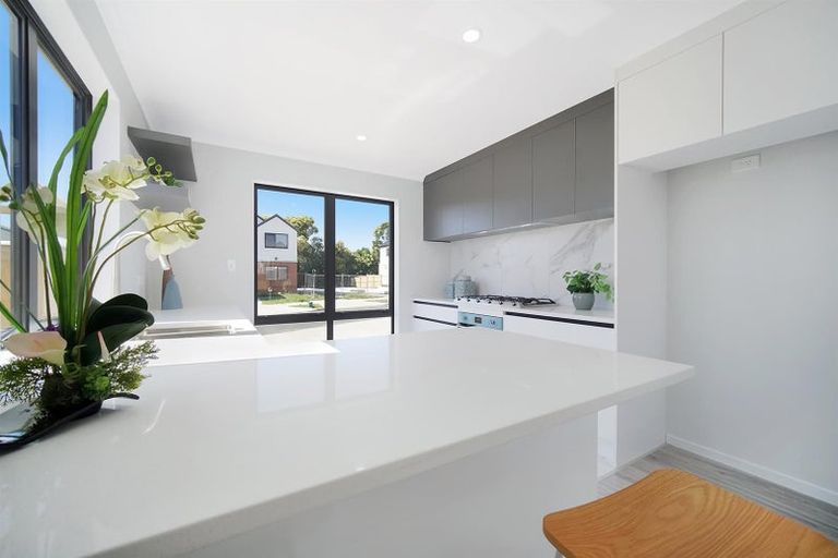 Photo of property in 8 Combat Street, Papakura, 2110