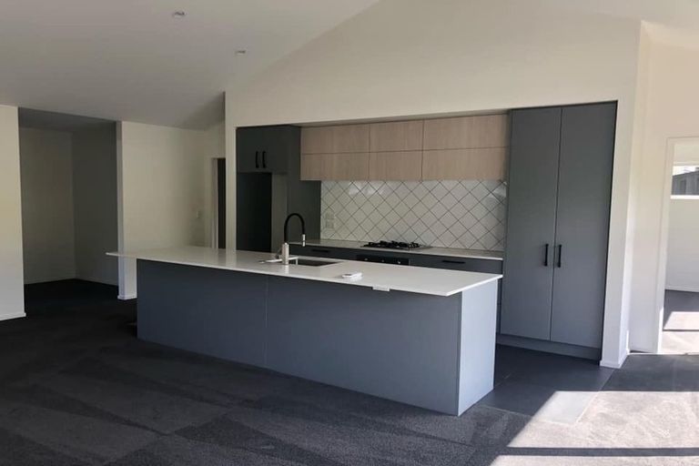 Photo of property in 11 Bale Way, Pukekohe, 2120