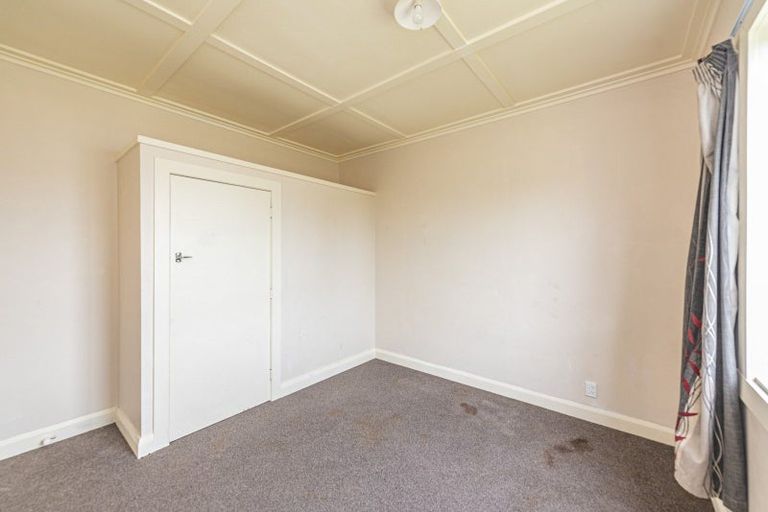 Photo of property in 184 Cornfoot Street, Castlecliff, Whanganui, 4501