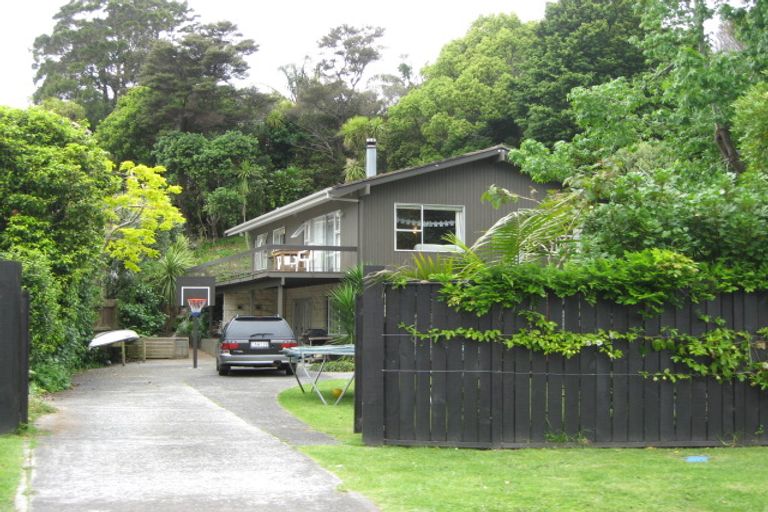 Photo of property in 56 The Circle, Manly, Whangaparaoa, 0930