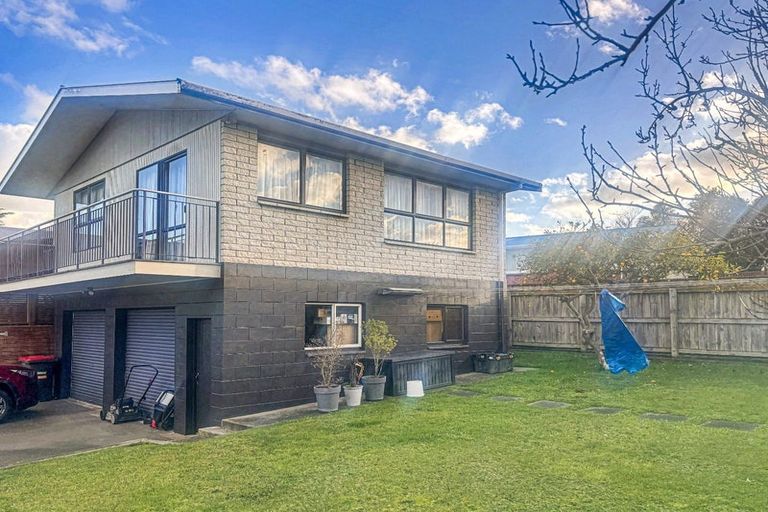 Photo of property in 19 Pirinoa Street, Feilding, 4702