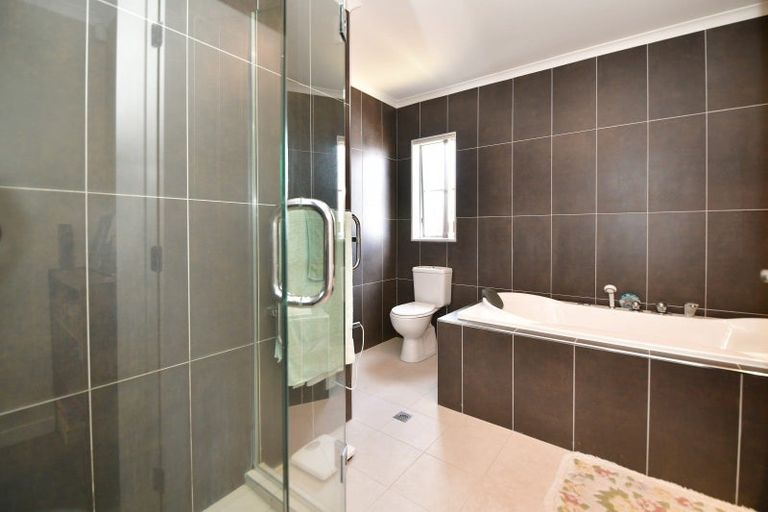 Photo of property in 9 Fingal Way, Gulf Harbour, Whangaparaoa, 0930