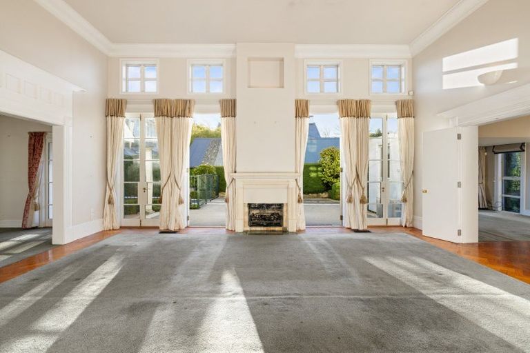 Photo of property in 17 Allister Avenue, Merivale, Christchurch, 8014