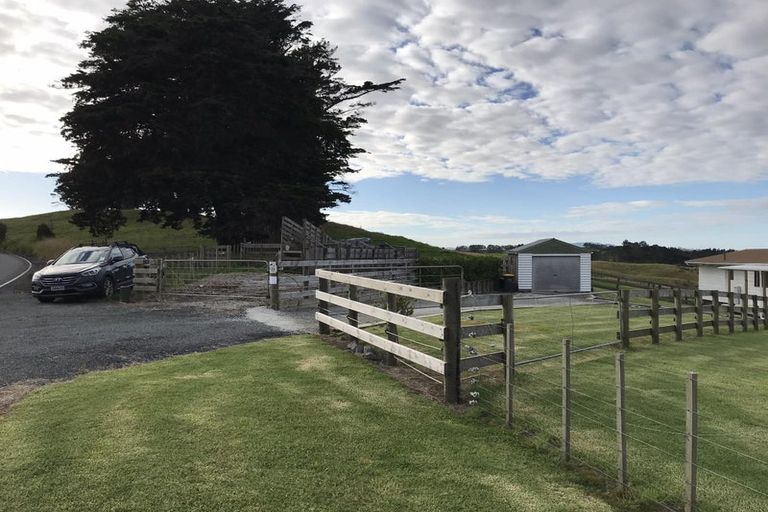 Photo of property in 567 Wharehine Road, Wharehine, Wellsford, 0973