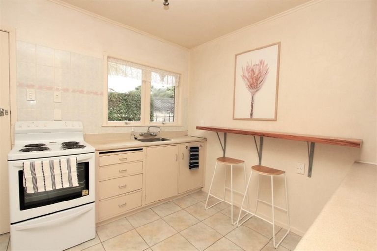 Photo of property in 3/43 Shakespeare Road, Milford, Auckland, 0620