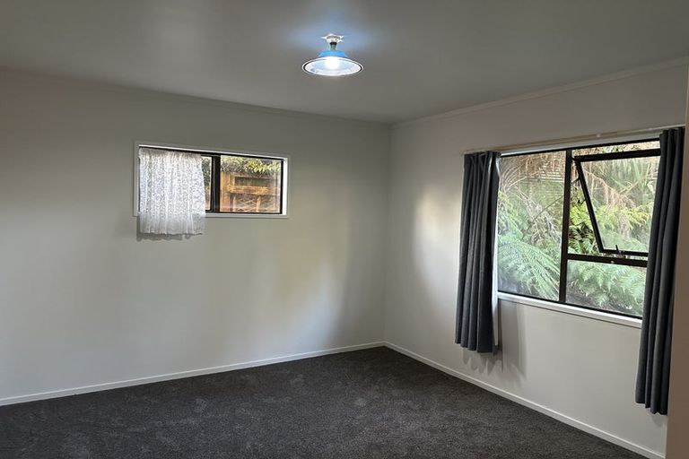 Photo of property in 1/52 Evans Road, Weymouth, Auckland, 2103