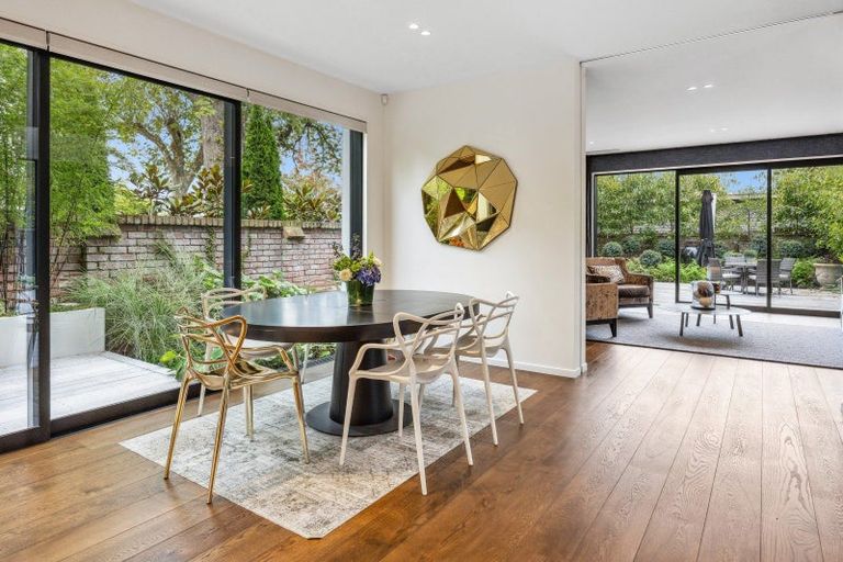 Photo of property in 16b Daresbury Lane, Fendalton, Christchurch, 8014