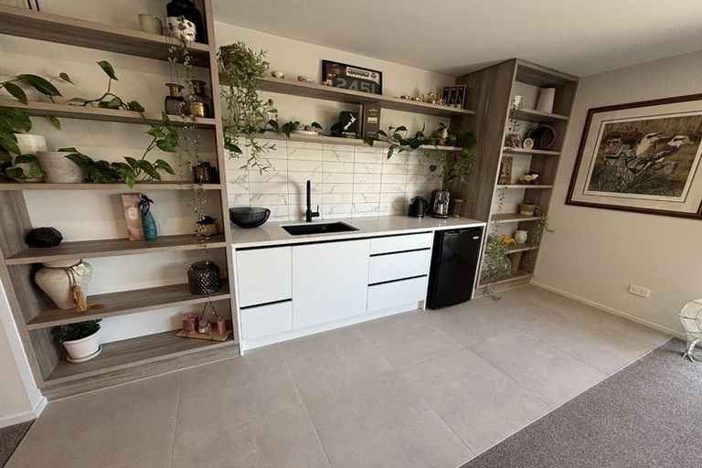 Photo of property in 16 Mutetai Road, Clarks Beach, 2122