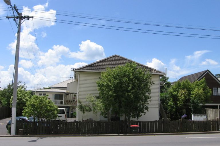 Photo of property in 5d Rosebank Road, Avondale, Auckland, 1026