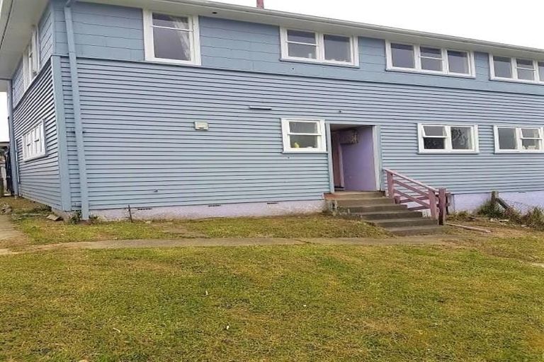 Photo of property in 78-80 Leicester Street, Cannons Creek, Porirua, 5024