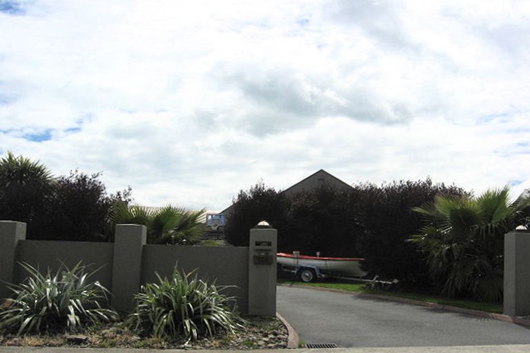 Photo of property in 135 Aldinga Avenue, Stoke, Nelson, 7011