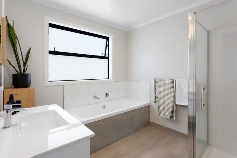 Photo of property in 5 Ernie Way, Mount Maunganui, 3116