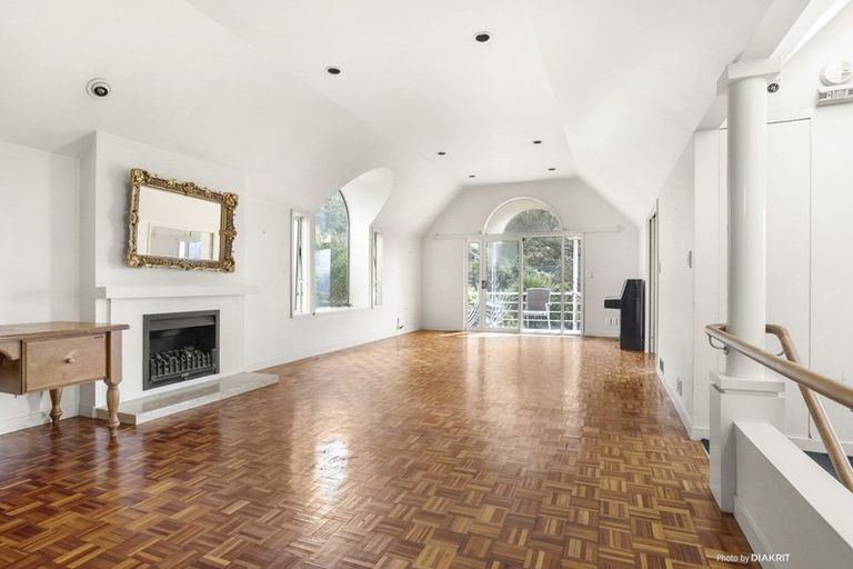 Photo of property in 100 Hill Street, Thorndon, Wellington, 6011